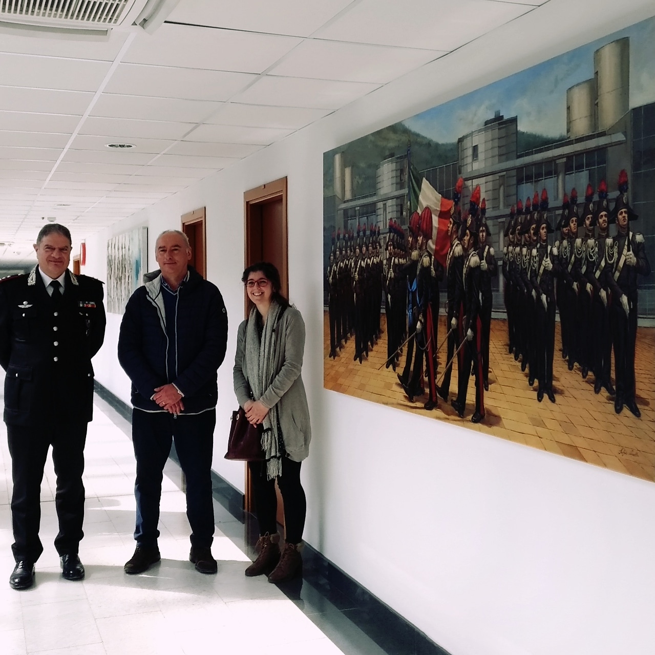 ENTREGA DE UNA OBRA DE ARTE A LA ESCUELA DE MARISCALES Y BRIGADIERES DE LOS CARABINIERI DE FLORENCIA